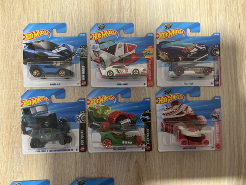 Hot wheels hunt die - hot,
