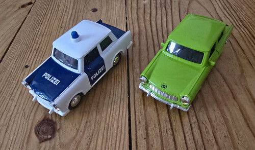Trabant 601 polizei - 2x,