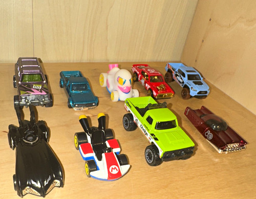 Hot wheels konvolut - wheels,