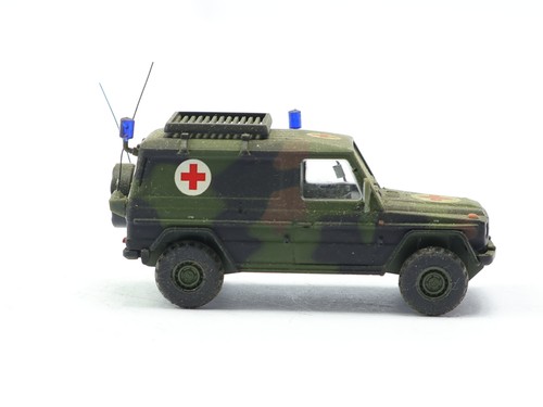 Schuco militärfahrzeug pkw - militärfahrzeug,